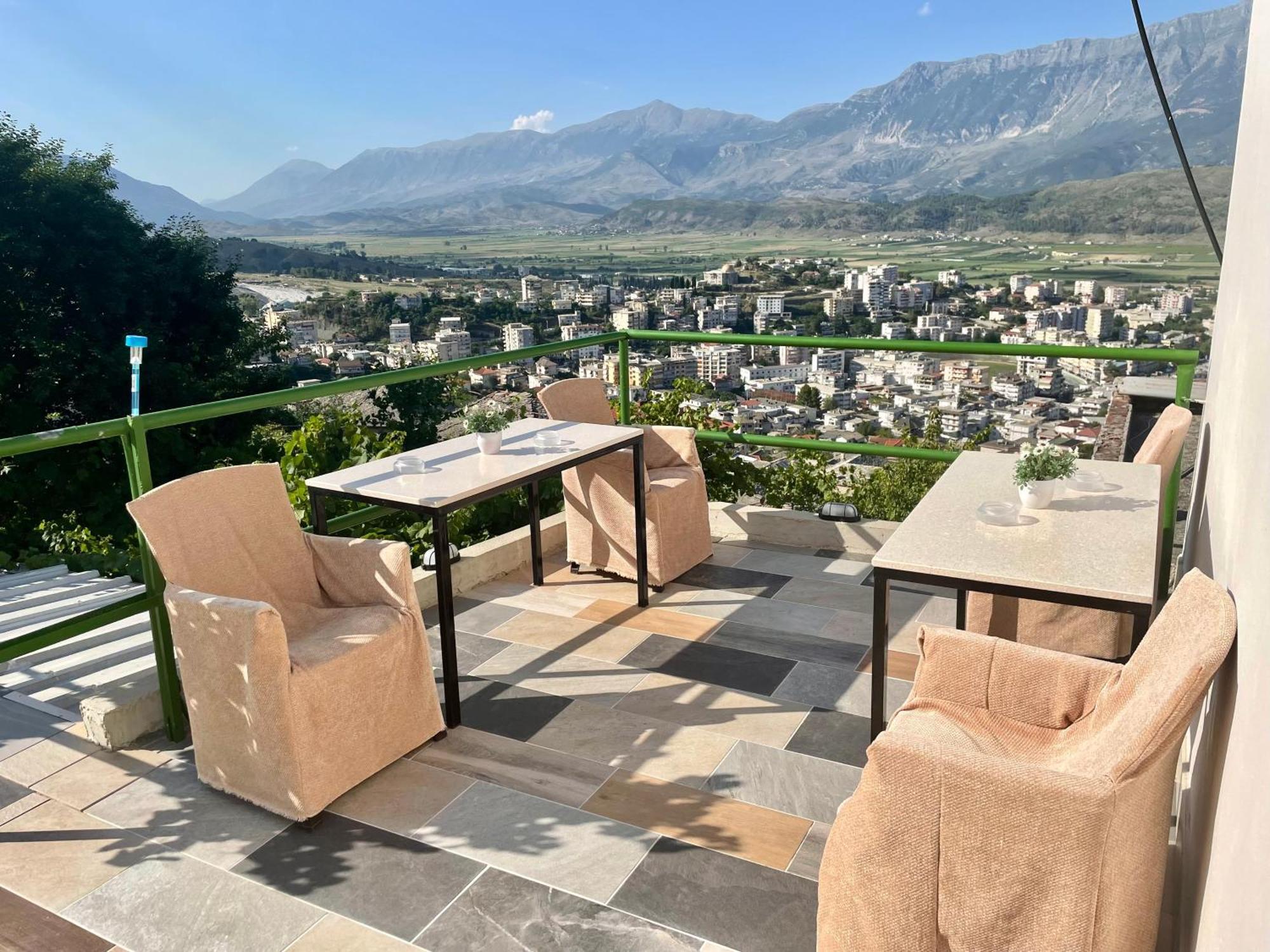 Panoramic View Guest House Gjirokaster Exterior photo